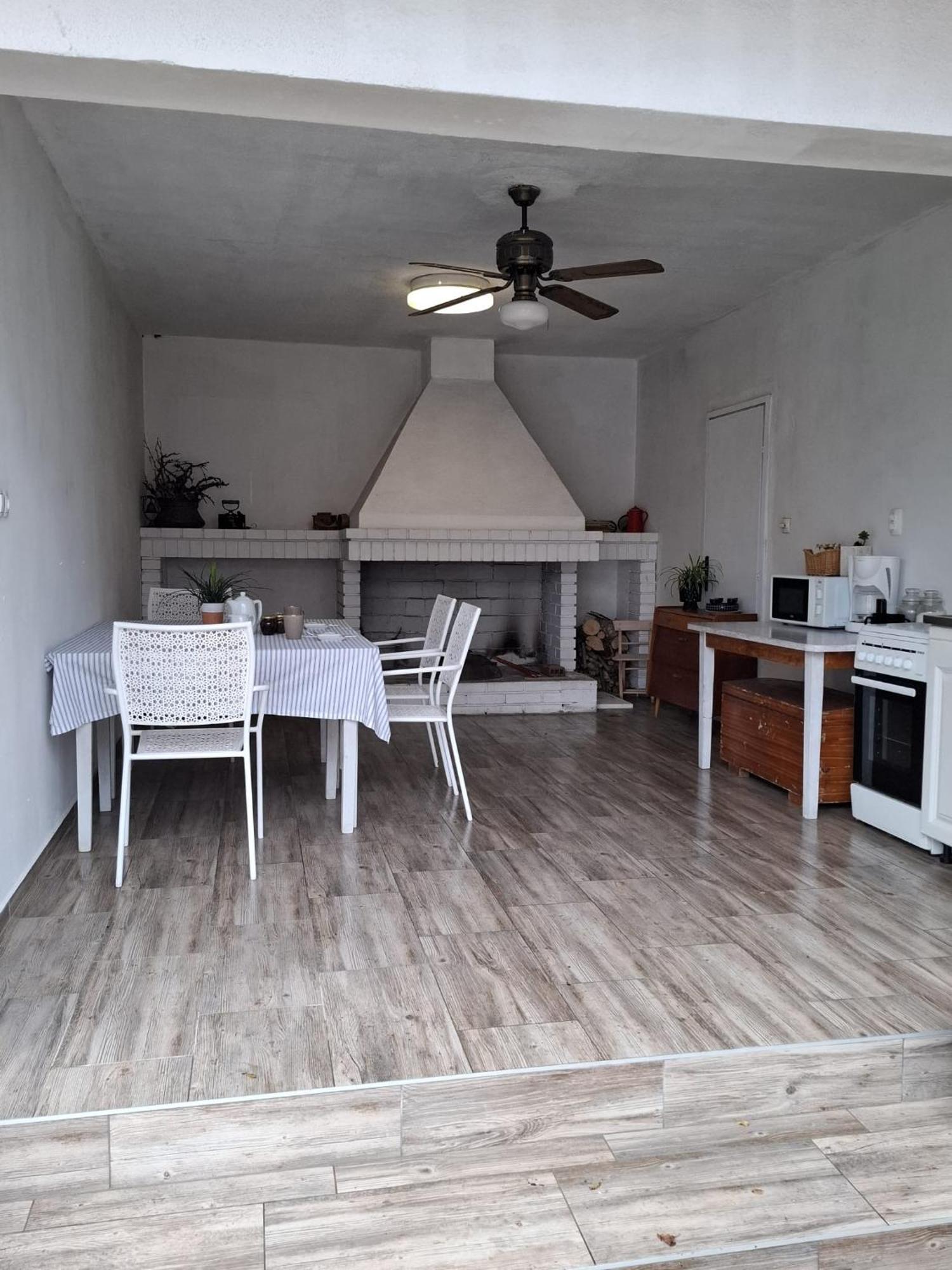 Guest House Ero Sukosan Exterior photo